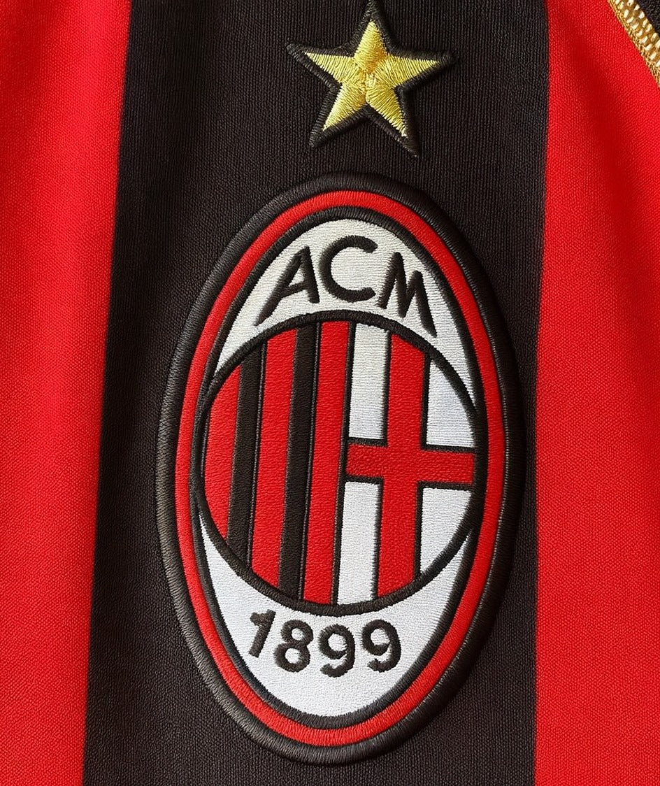 AC Milan 2006/07 shirt — club crest close-up