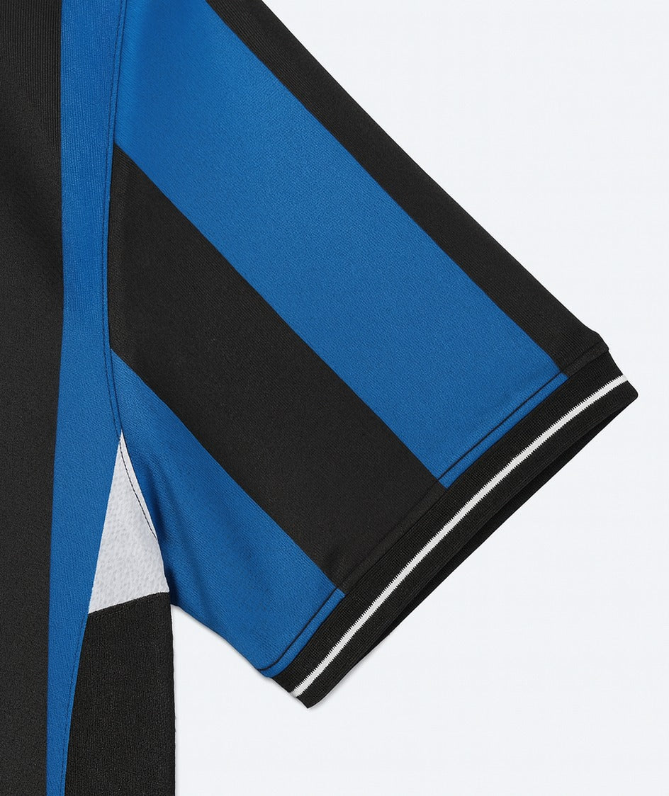 Inter 2009/10 shirt — sleeve and cuff close-up