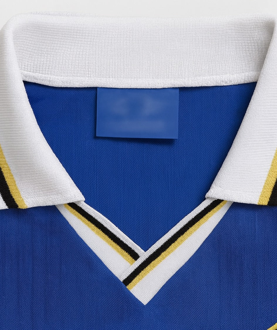 Chelsea 1997/98 home shirt — collar close-up