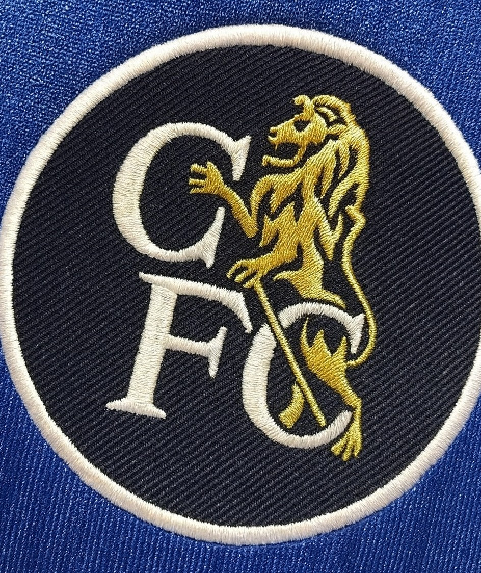 Chelsea 1997/98 home shirt — club crest close-up