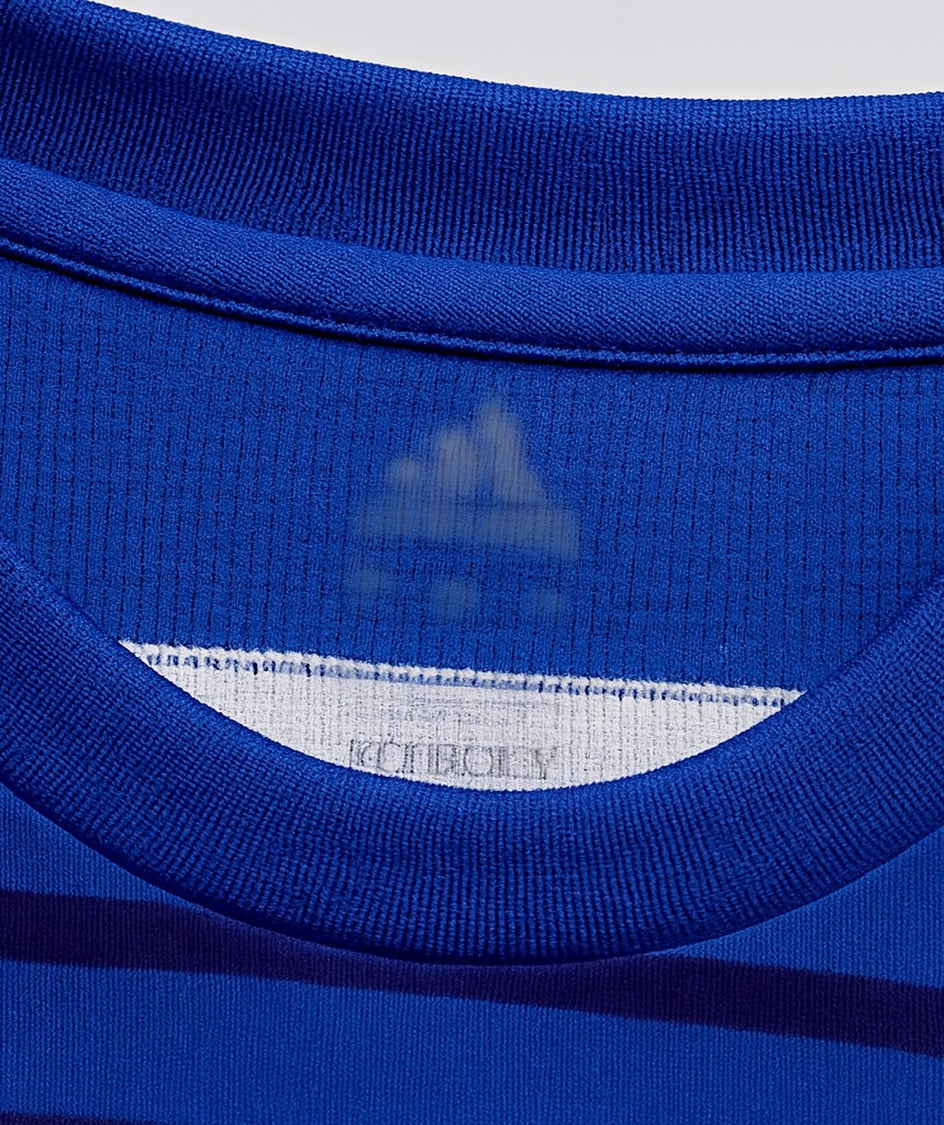 Chelsea 2014/15 home shirt — collar close-up
