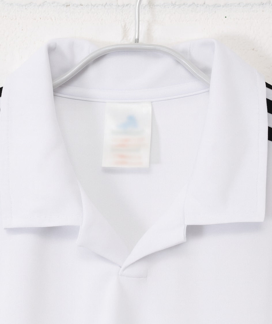 Real Madrid 2001/02 home shirt — collar close-up