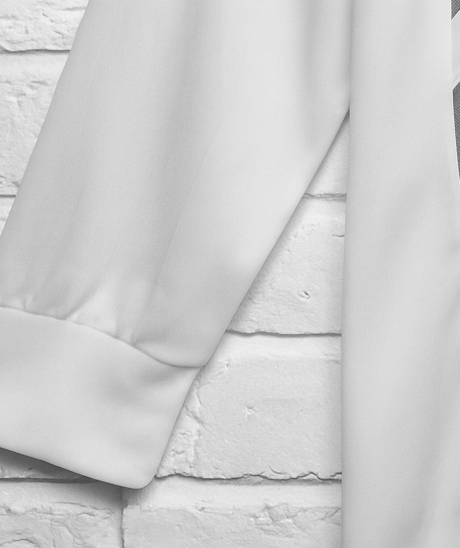 Real Madrid 2006/07 home shirt — sleeve and cuff close-up