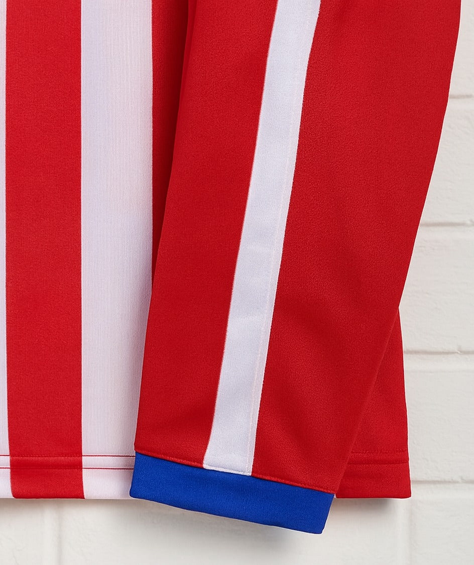 Atletico Madrid 2004/05 home shirt — sleeve and cuff close-up