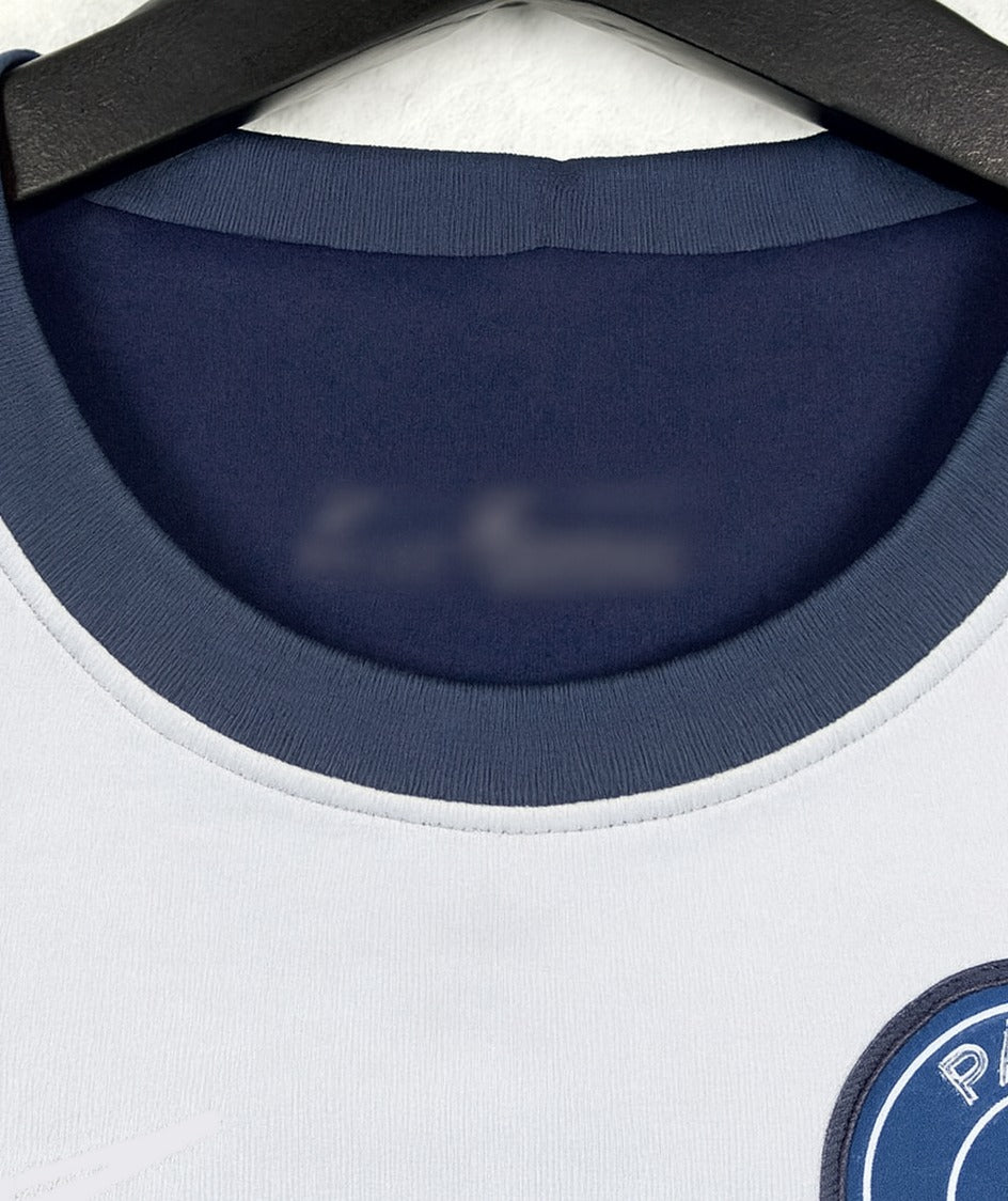 Paris Saint-Germain 2013/14 home shirt — collar close-up