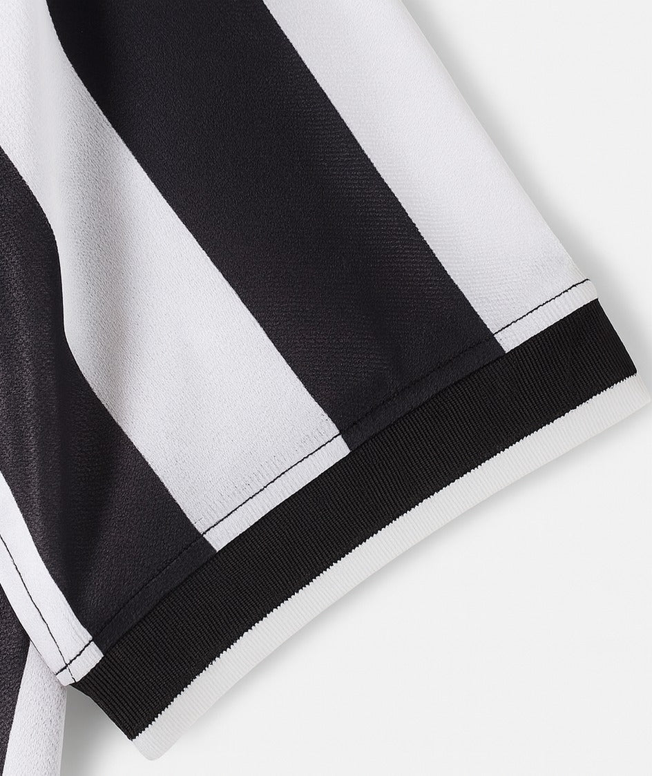 Juventus 2014/15 shirt — sleeve and cuff close-up