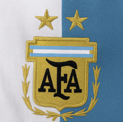 Argentina 2022 home shirt — club crest close-up