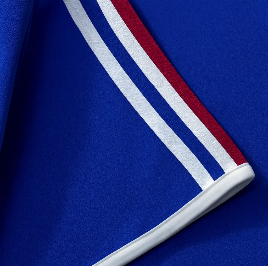 France 2000 home shirt — sleeve close-up