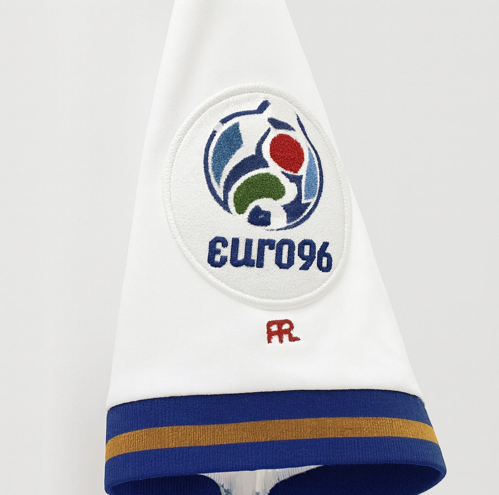 Italy 1996 away shirt — sleeve and cuff close-up