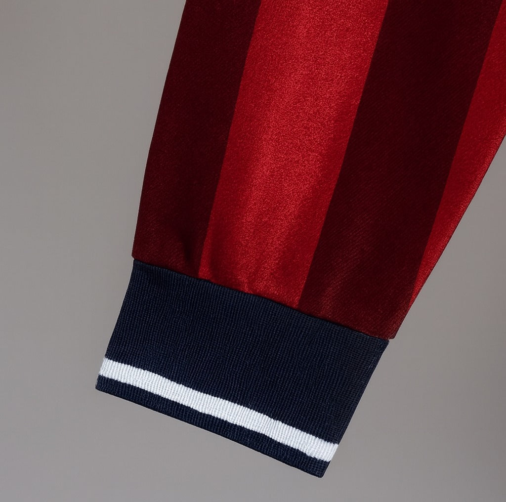 England 1998 away shirt — sleeve and cuff close-up