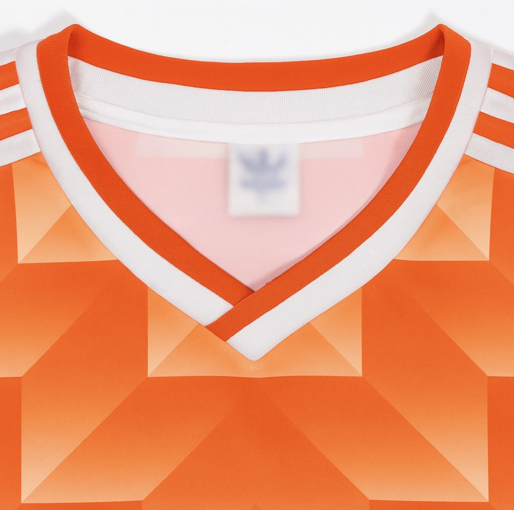 Netherlands 1988 home shirt — collar close-up