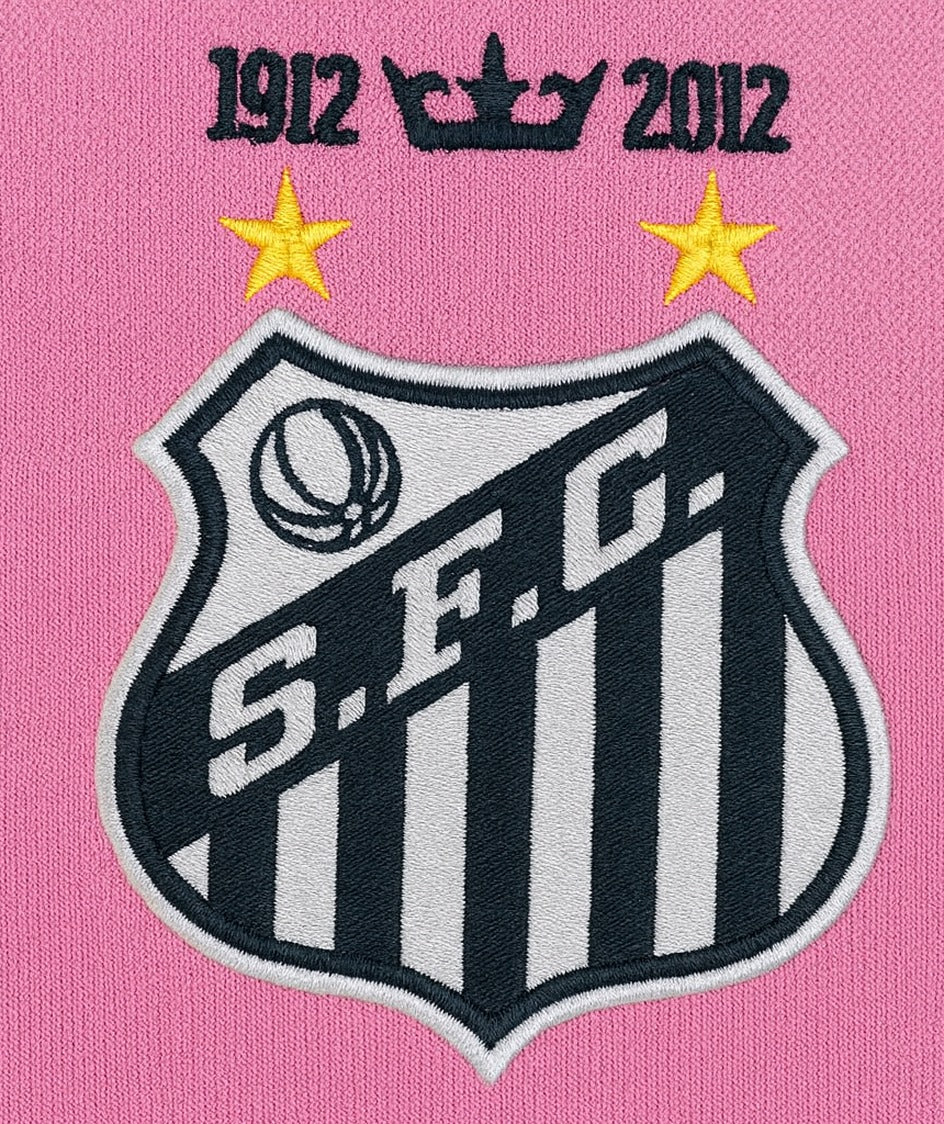 Santos 2012/13 pink shirt — club crest close-up