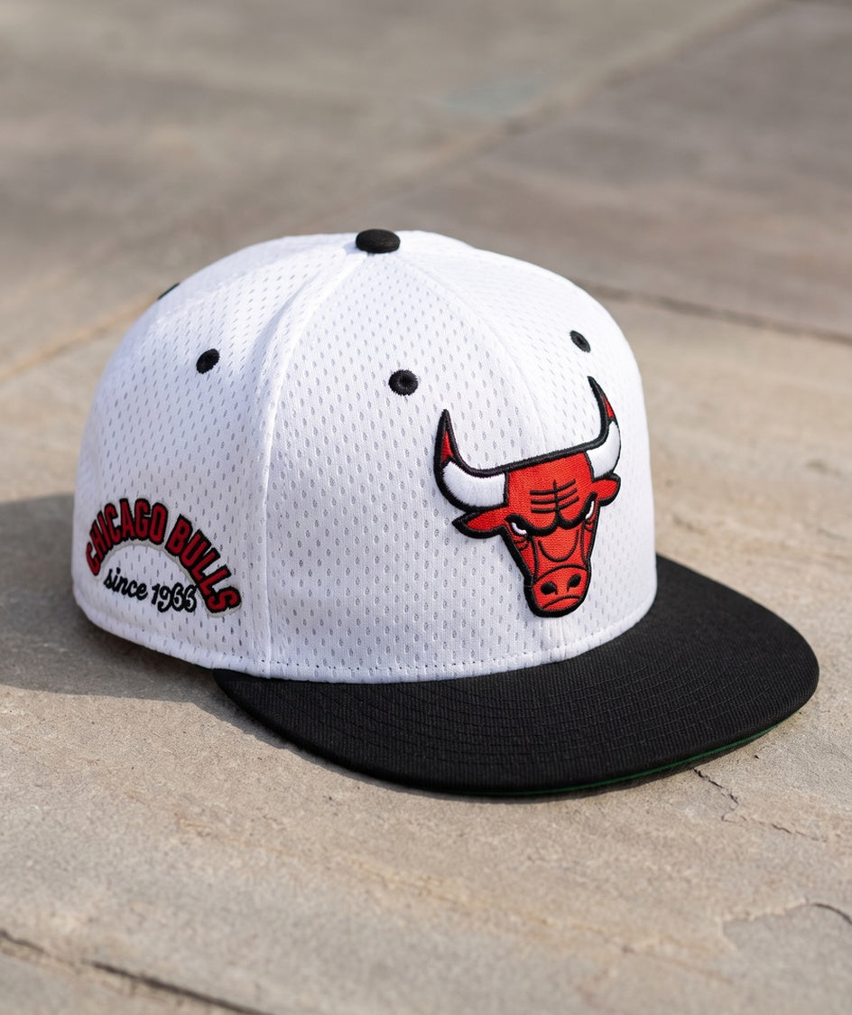 כובע NBA - שיקגו בולס לבן רשת