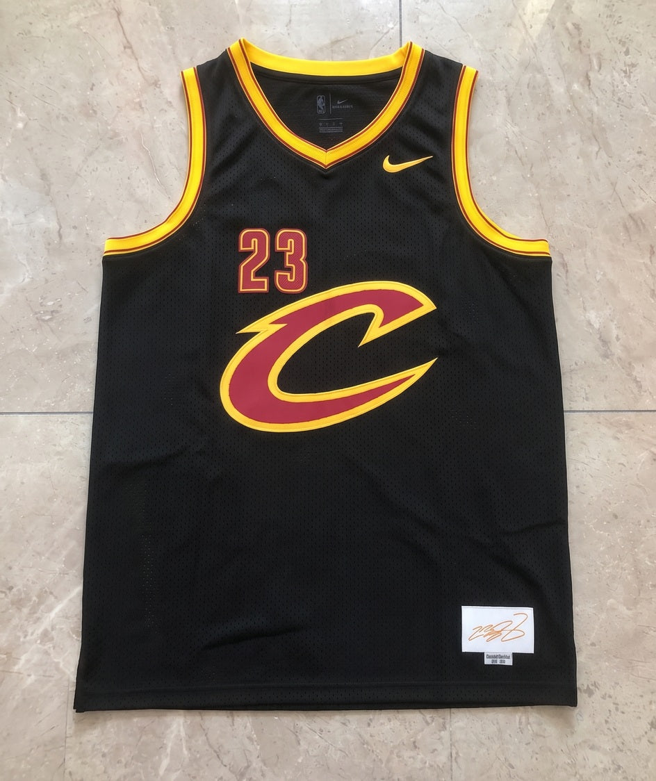 גופיית NBA - קליבלנד קאבלירס לברון 23 שחור - מוצר