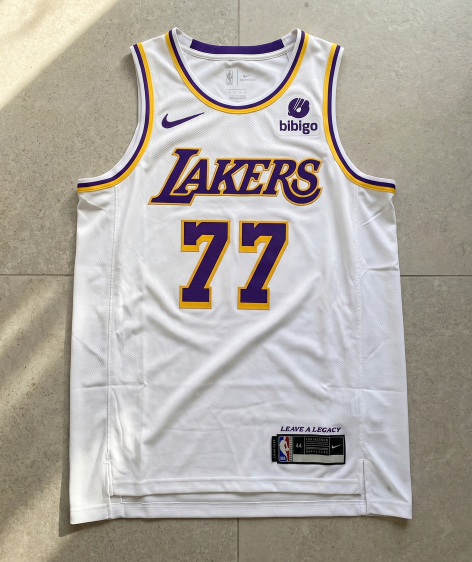 גופיית NBA - לוס אנג'לס לייקרס דונצ'יץ 77 לבן - מוצר