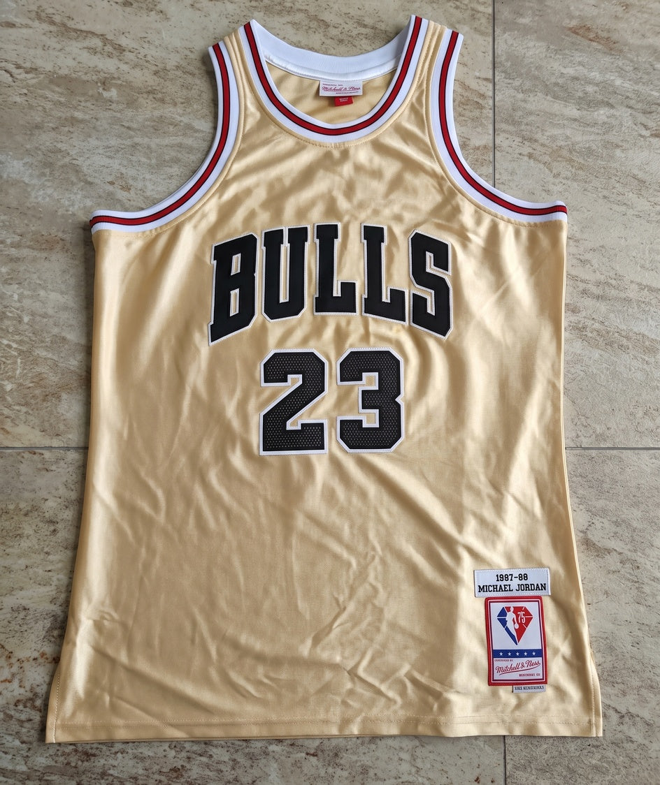 גופיית NBA - שיקגו בולס ג'ורדן 23 זהב - מוצר
