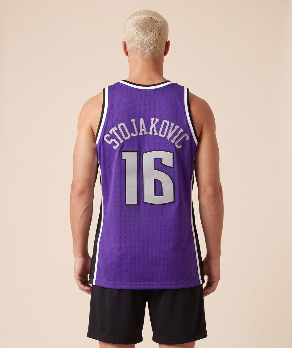 גופיית NBA - סקרמנטו קינגס סטויאקוביץ 16 2002-03 סגול - גב