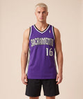 גופיית NBA - סקרמנטו קינגס סטויאקוביץ 16 2002-03 סגול