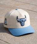 כובע NBA - שיקגו בולס קרם תכלת
