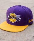 כובע NBA - לוס אנג'לס לייקרס סגול מצחייה זהב סמל