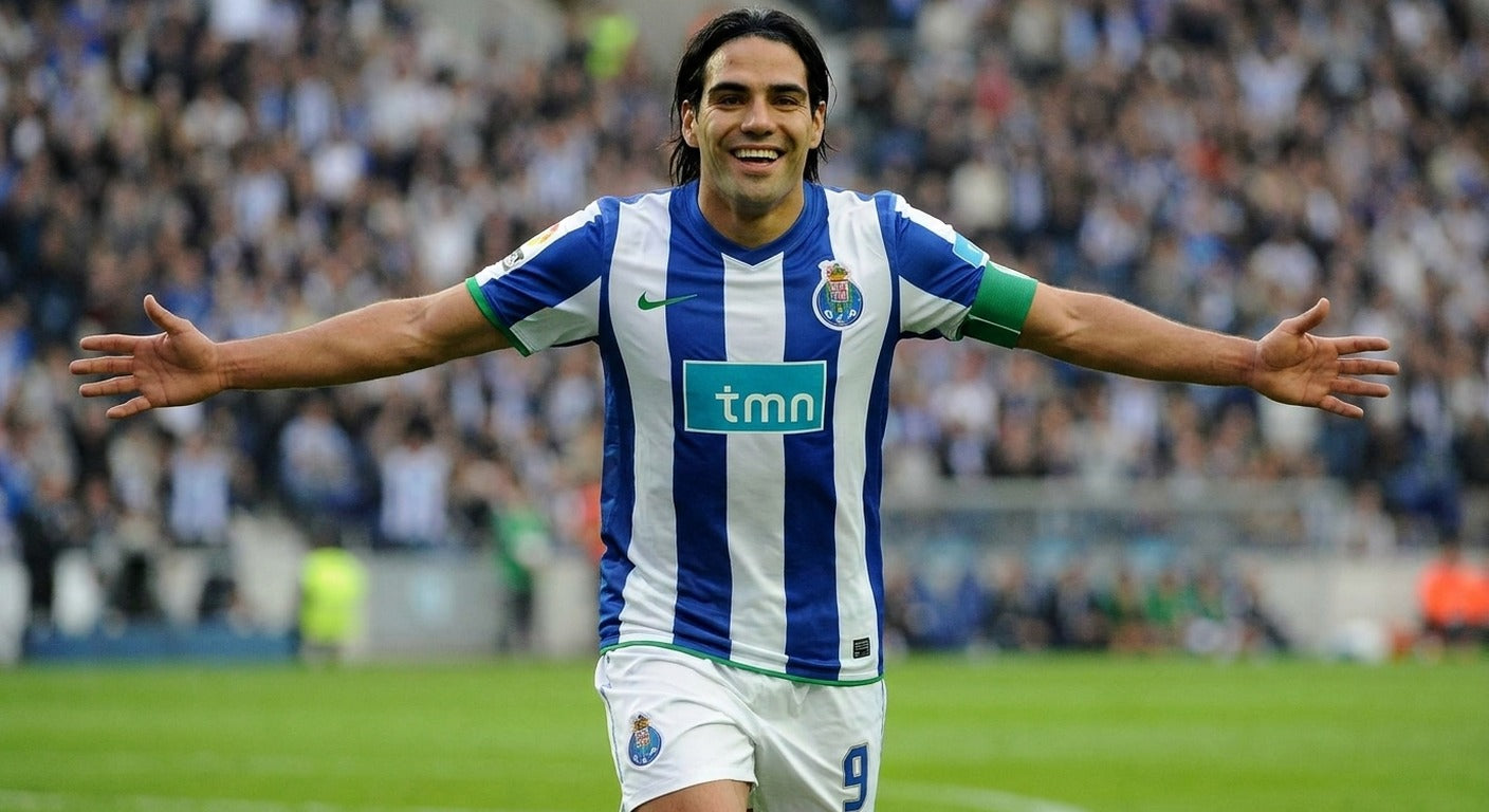 Radamel Falcao celebrating in the FC Porto 2010/11 home shirt