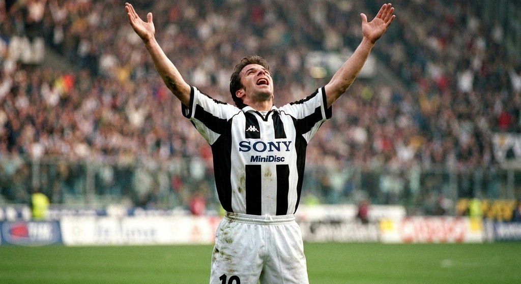 Alessandro Del Piero celebrating in the Juventus 1997/98 home shirt