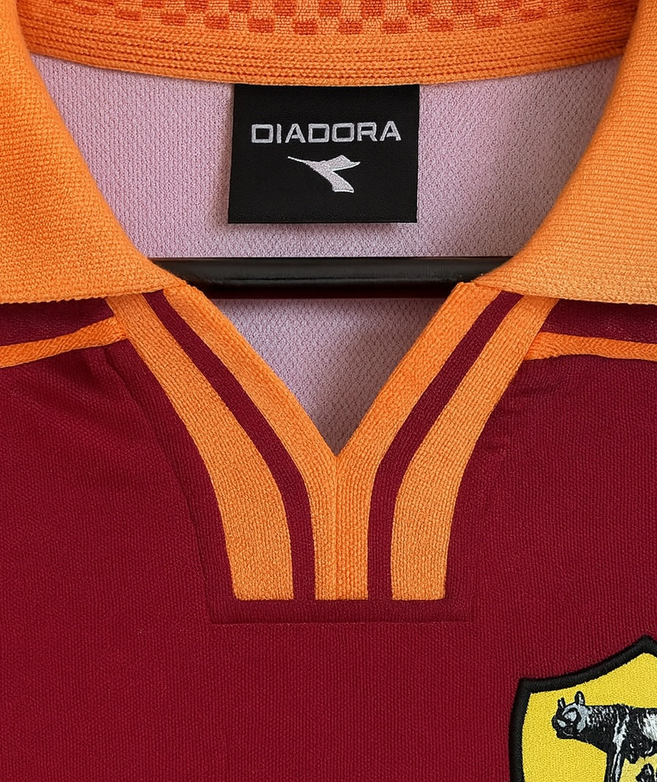 AS Roma 1998/99 home shirt — collar close-up